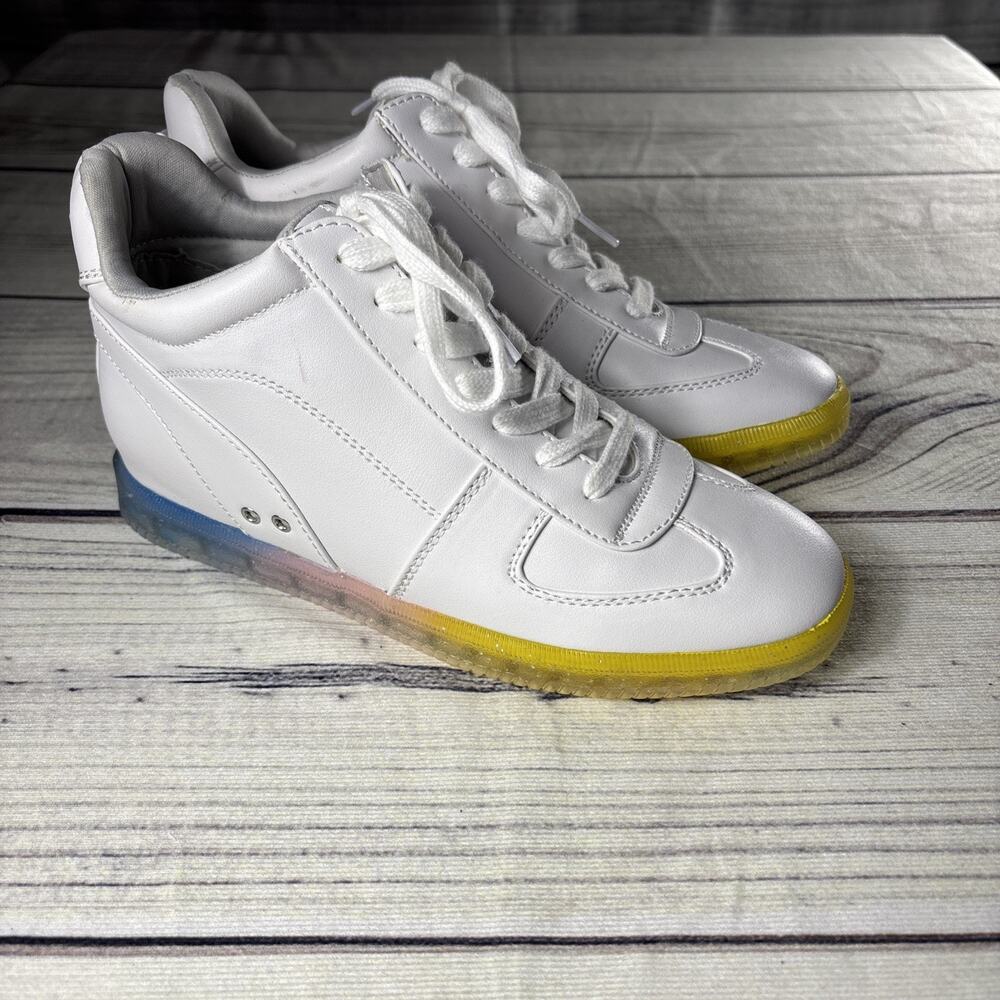 True Craft Women’s High Tops Size 7 M Sneakers Rainbow Sole White Tennis Shoes